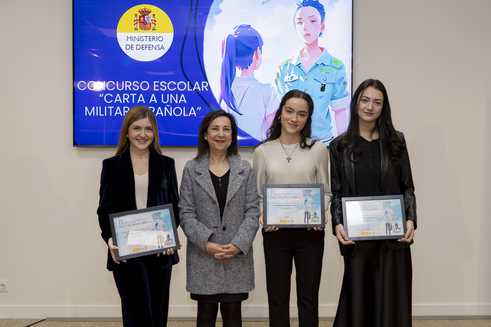 La vocación militar vista por una estudiante gaditana consigue el premio escolar literario del Ministerio de Defensa