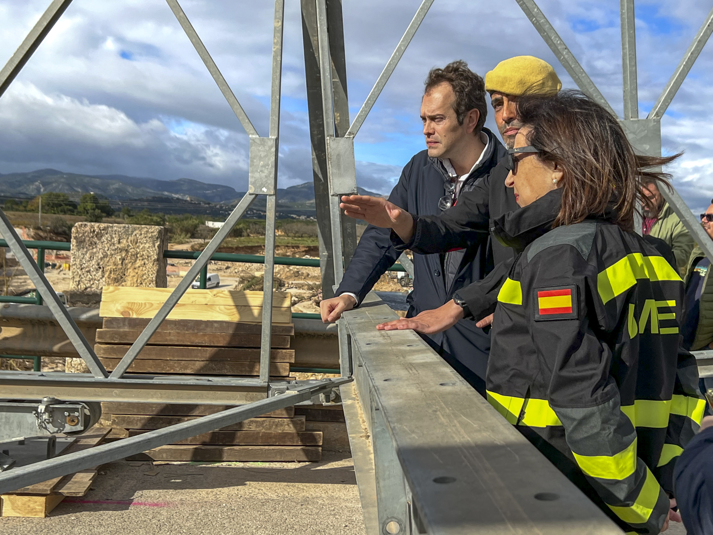 El avance de los trabajos de las Fuerzas Armadas en Valencia, palpable día a día