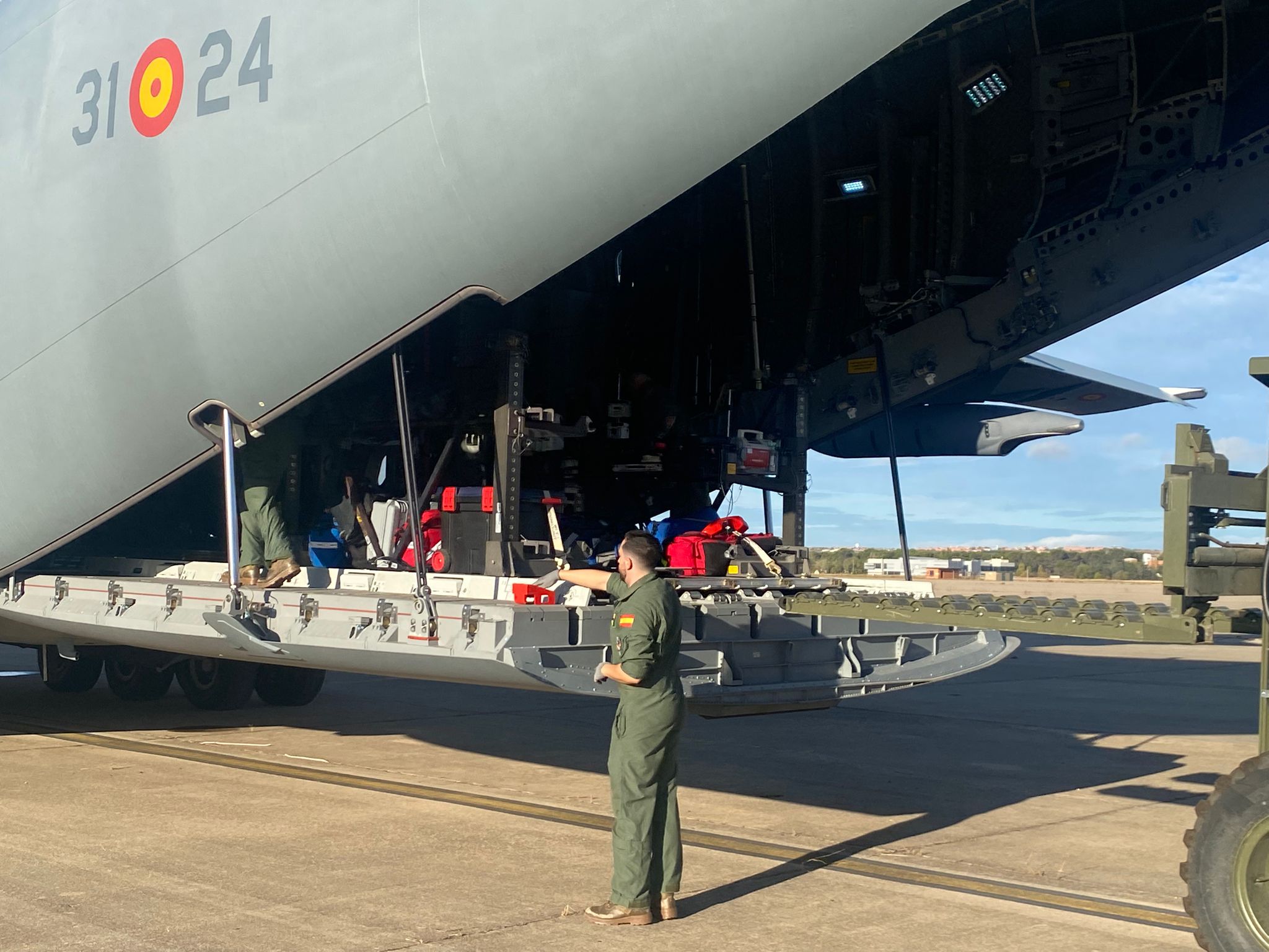 Los dos aviones del Ejército del Aire y del Espacio que participan en la aeroevacuación médica de niños gazatíes enfermos ...