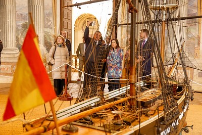 Margarita Robles ensalza la labor de conservación cultural que realiza la Armada