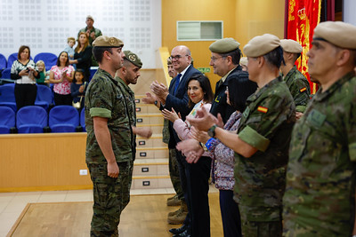 Robles reconoce a la Brigada ‘Canarias’ XVI por su labor en Líbano y en la DANA
